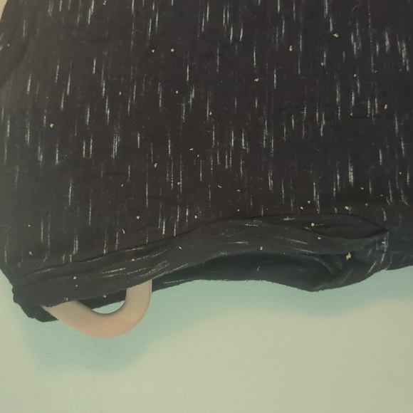 Metaphor stretchy cap sleeve tee Medium - Picture 5 of 6